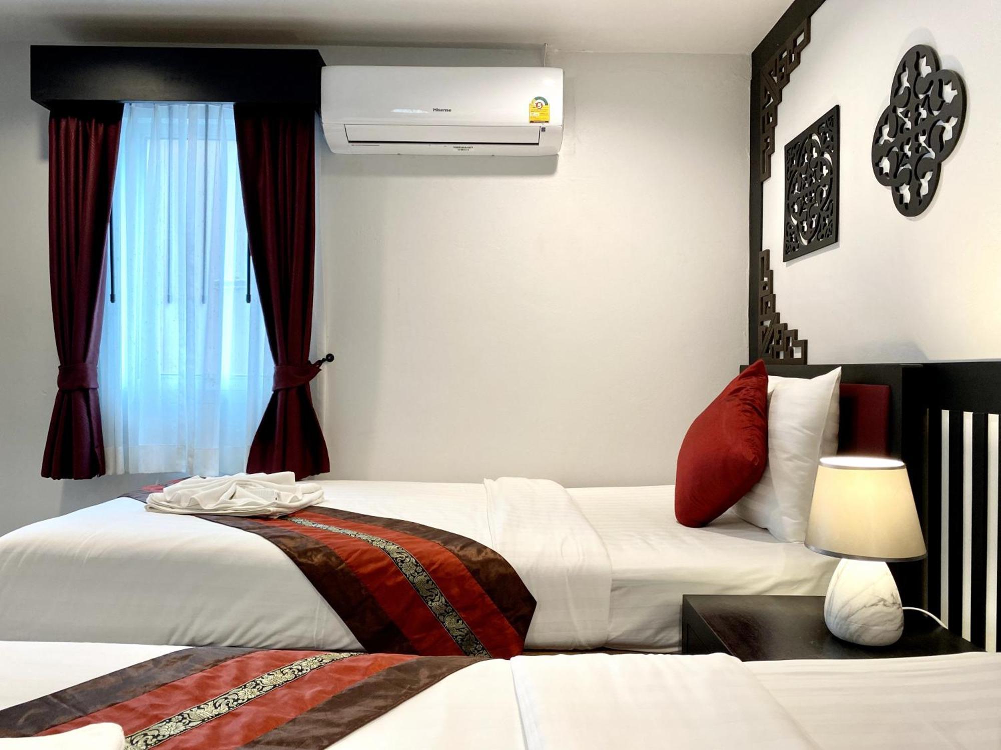 Sunray Beach Hotel Patong Luaran gambar